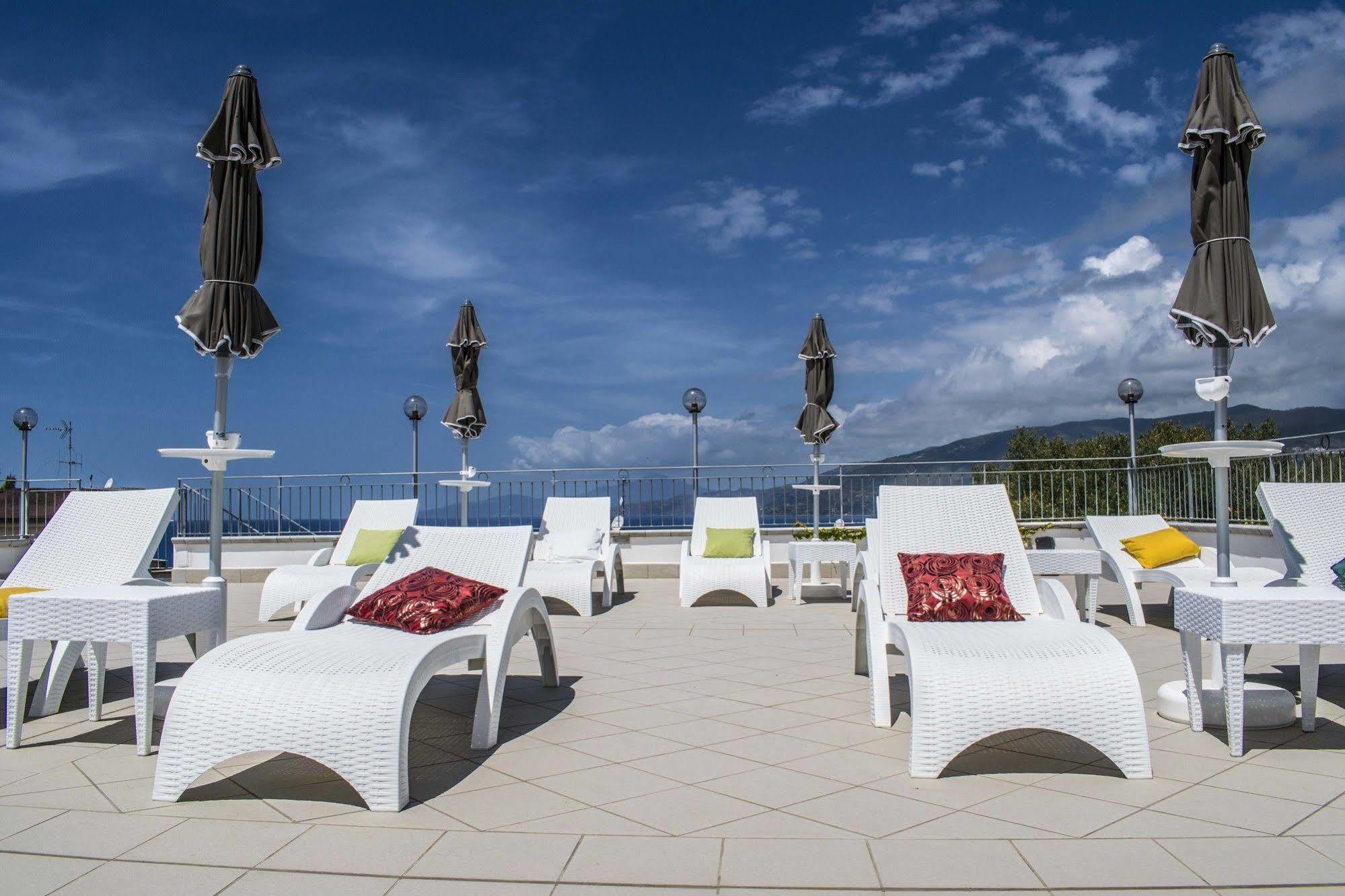 Hotel Baia Trogir Exterior foto