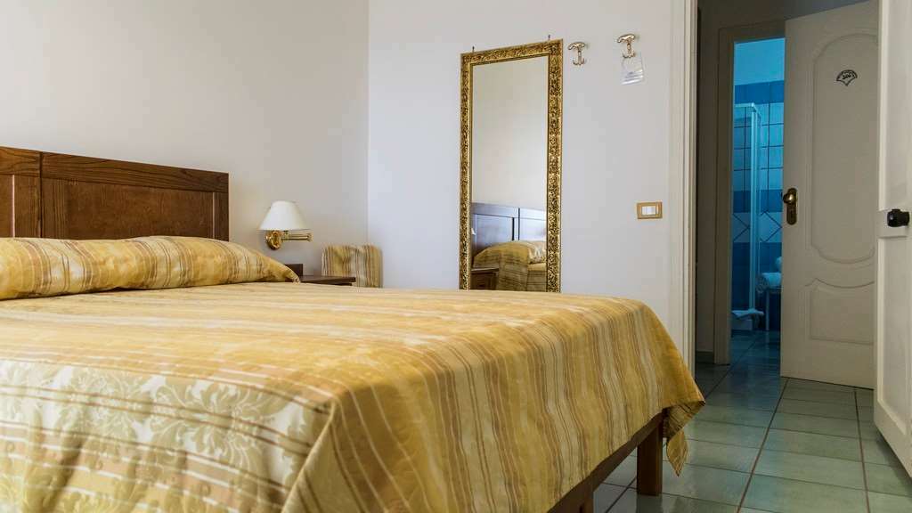 Hotel Baia Trogir Cameră foto